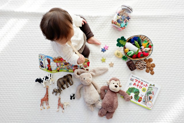 Kreatywne zabawki dla dzieci: Lego, plastelina, puzzle, co warto wybrać?