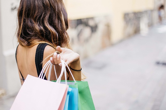 Kupujesz ubrania w Bonprix? Podpowiadamy gdzie szukać promocji i zniżek